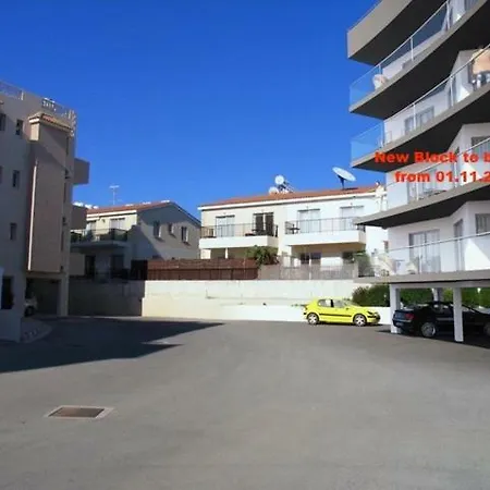 Royal Seacrest 公寓 Paphos